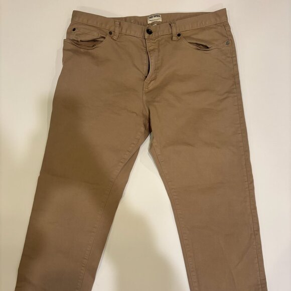 Todd Snyder Men’s Khaki Pants – Size 36x32